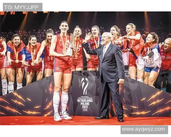 土耳其与塞尔维亚激战正酣足球盛宴引发球迷热情高涨 土耳其与塞尔维亚激战正酣足球盛宴引发球迷热情高涨